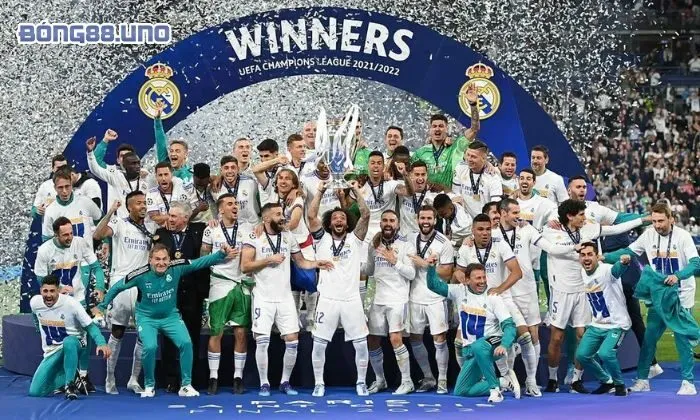 UEFA là giải gì Giải đấu với sự góp mặt các đội tuyển quốc gia hàng đầu châu Âu
